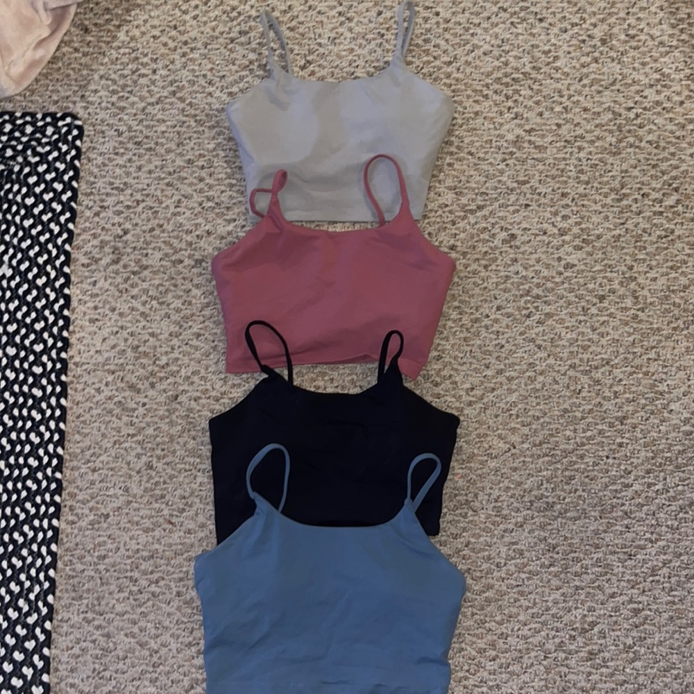 Amazon Sports Bra / Workout Tops Size L